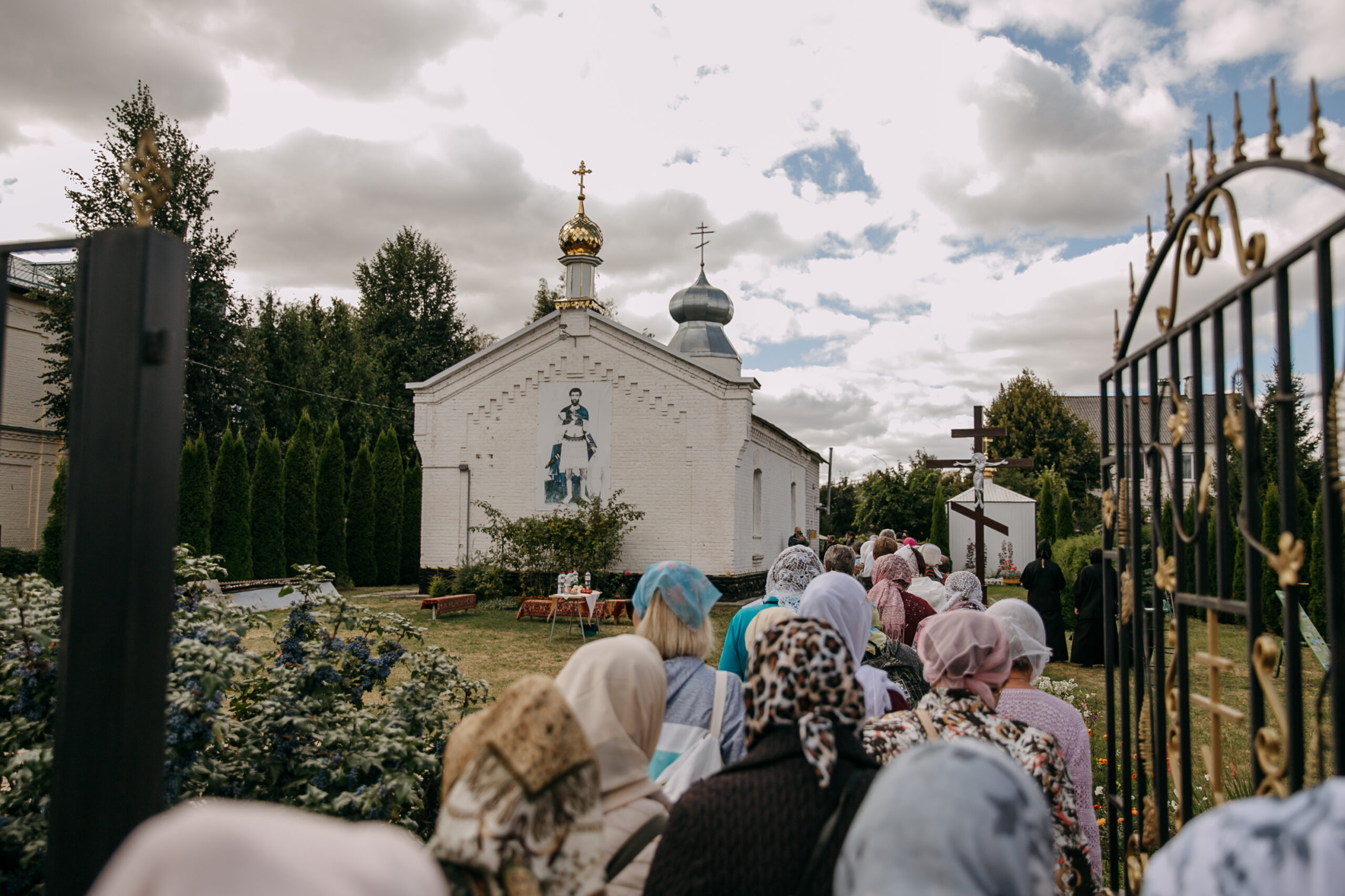 Храм в честь св. мч. Иоанна Воина в 11-й мехбригаде (в/ч 33933) Слоним —  Новогрудская епархия Белорусская Православная Церковь Миссионерский отдел